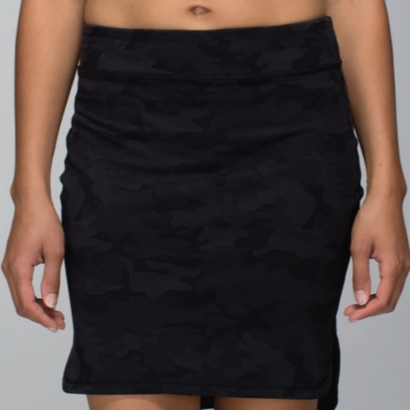 Lululemon City Skirt - Picture 3 of 12